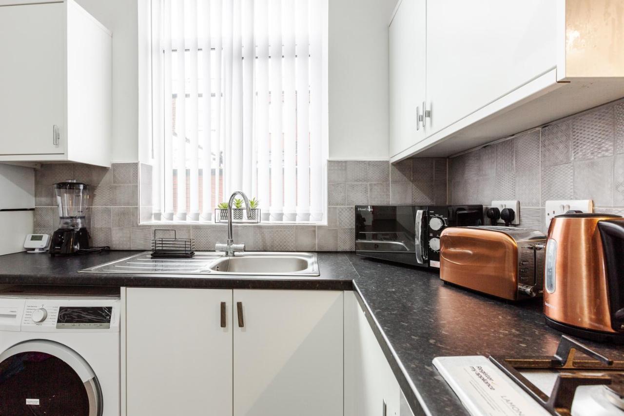 Clayton House - Spacious Home Near Etihad Stadium Manchester Exterior photo